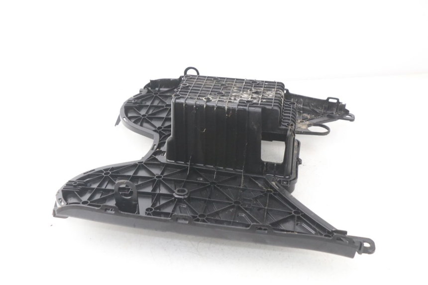 photo de MARCHE PIED PEUGEOT KISBEE 2T 50 (2010 - 2017) - Autre angle de vue