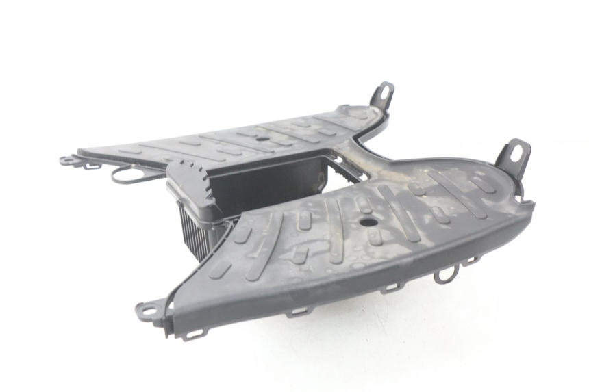 photo de MARCHE PIED PEUGEOT KISBEE 2T 50 (2010 - 2017) - Gros plan technique