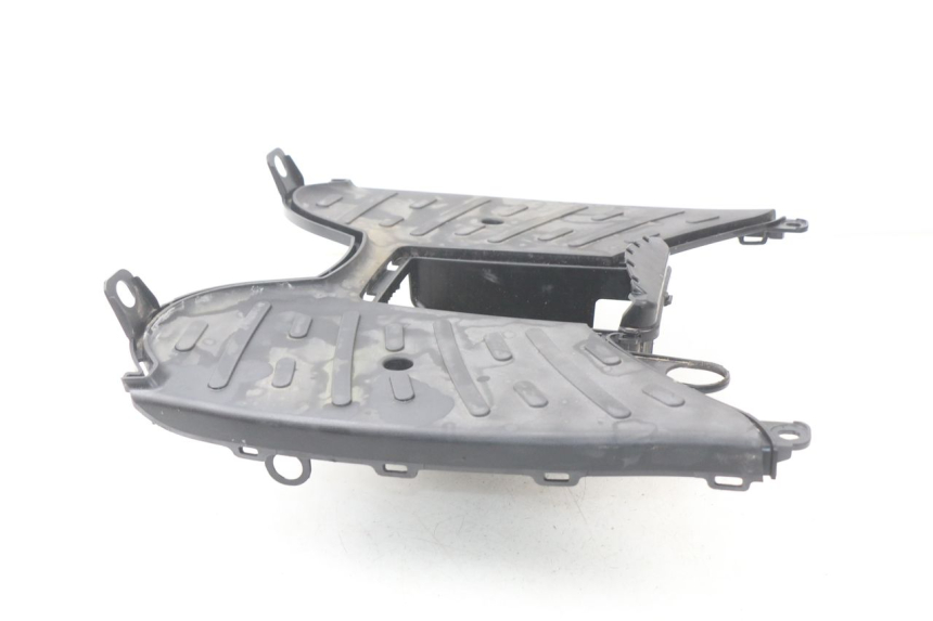 photo de MARCHE PIED PEUGEOT KISBEE 2T 50 (2010 - 2017) - Vue d’ensemble