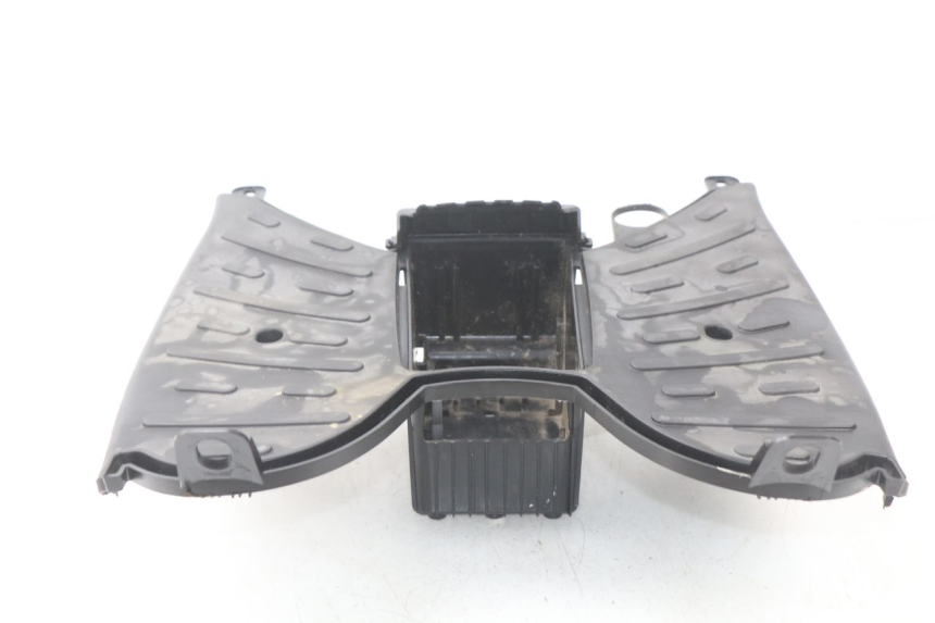 photo de MARCHE PIED PEUGEOT KISBEE 2T 50 (2010 - 2017) - Points de fixation