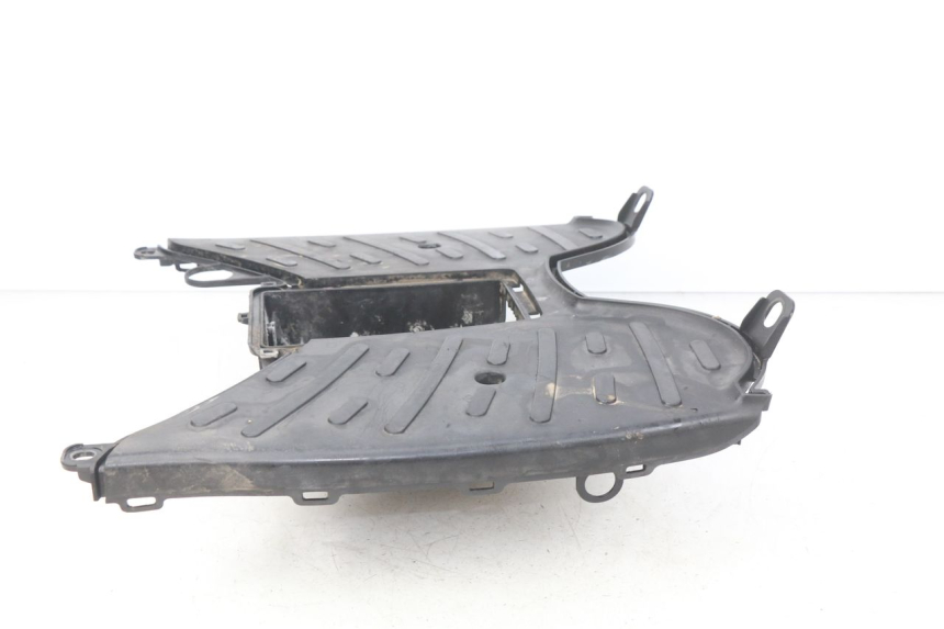 photo de MARCHE PIED PEUGEOT KISBEE 2T 50 (2010 - 2017) - Gros plan technique