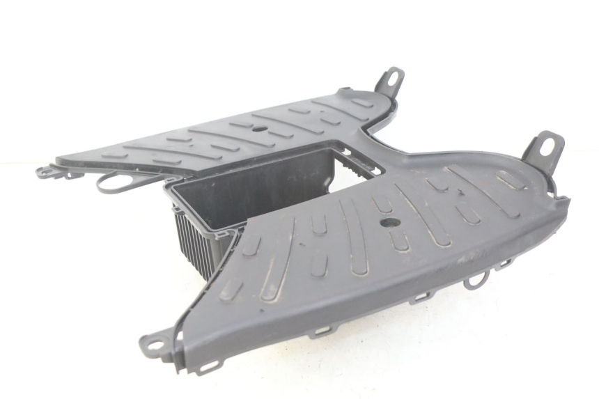 photo de MARCHE PIED PEUGEOT KISBEE 2T 50 (2018 - 2022) - Points de fixation