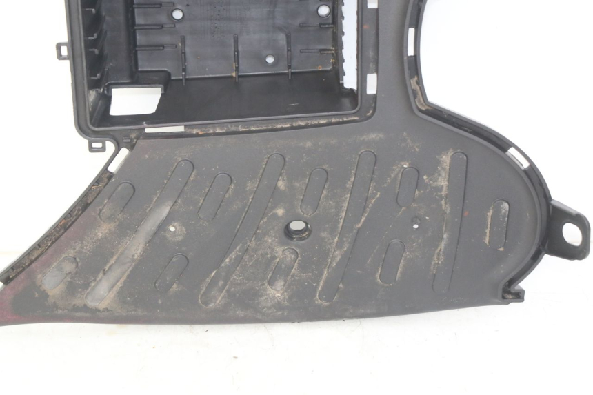 photo de MARCHE PIED PEUGEOT KISBEE 2T 50 (2018 - 2022) - État de surface