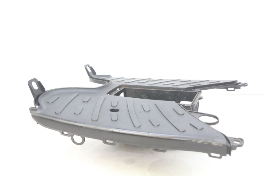 photo de MARCHE PIED PEUGEOT KISBEE 4T 50 (2010 - 2017) - Gros plan technique