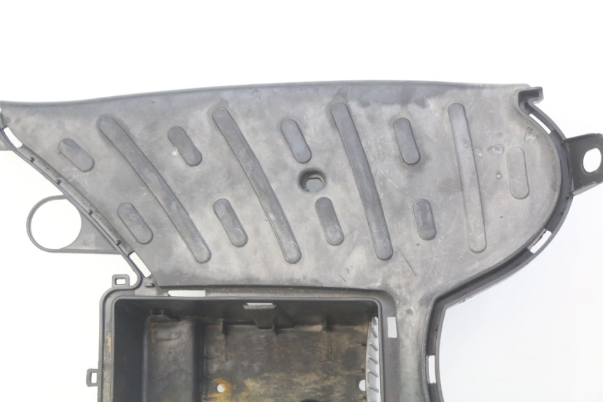 photo de MARCHE PIED PEUGEOT KISBEE 4T 50 (2010 - 2017) - Vue d’ensemble