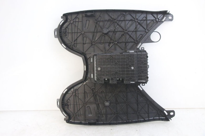 photo de MARCHE PIED PEUGEOT KISBEE 4T 50 (2010 - 2017) - Points de fixation