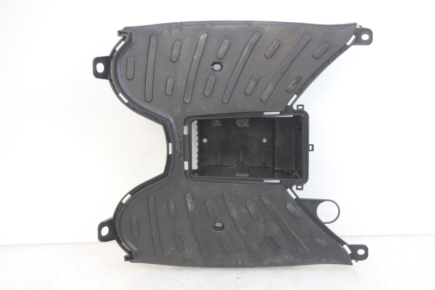 photo de MARCHE PIED PEUGEOT KISBEE 4T 50 (2010 - 2017) - État de surface