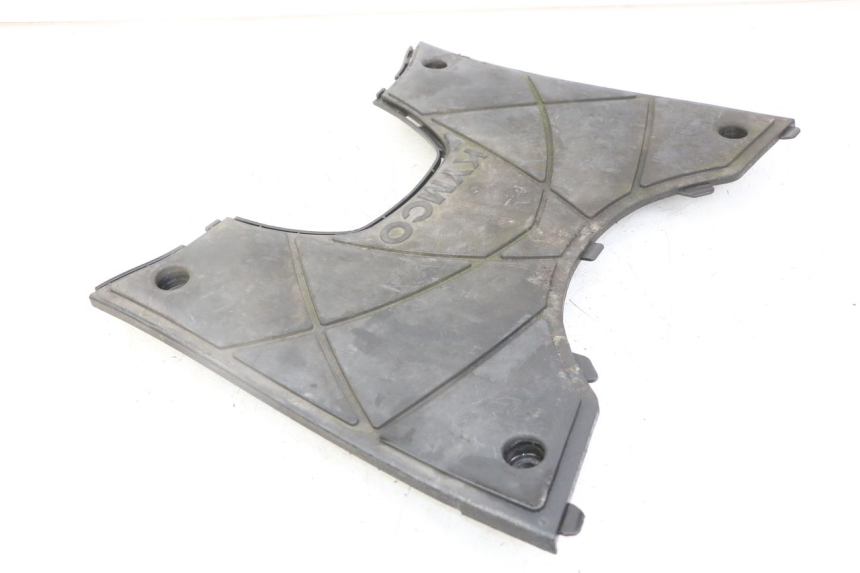 photo de MARCHE PIED KYMCO DINK 4T 50 (2007 - 2018) - Zoom état d’usage