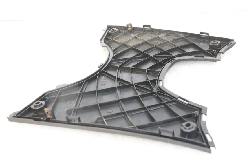 photo de MARCHE PIED KYMCO DINK 4T 50 (2007 - 2018) - Gros plan technique