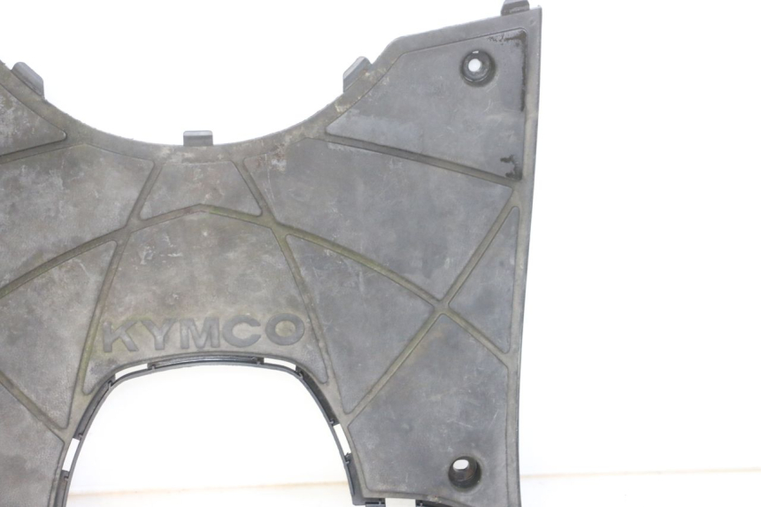 photo de MARCHE PIED KYMCO DINK 4T 50 (2007 - 2018) - Points de fixation