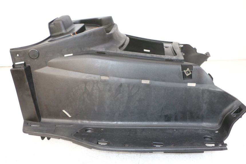 photo de MARCHE PIED KYMCO XCITING 500 (2007 - 2010) - Gros plan technique