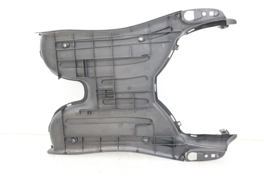 photo de MARCHE PIED PIAGGIO LIBERTY 4T 50 (2004 - 2008) - Gros plan technique