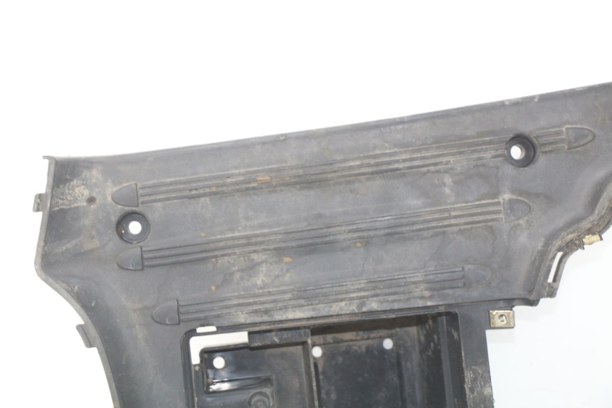 photo de MARCHE PIED KYMCO LIKE 2T 50 (2009 - 2018) - Vue rapprochée