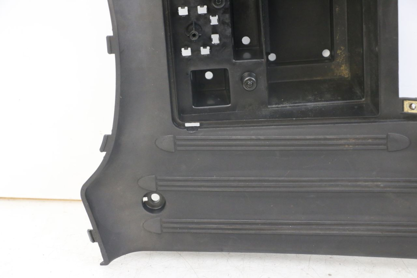 photo de MARCHE PIED KYMCO LIKE 125 (2009 - 2016) - Détails caractéristiques