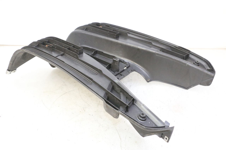 photo de MARCHE PIED PIAGGIO LXV 4T 50 (2009 - 2013) - Zoom état d’usage