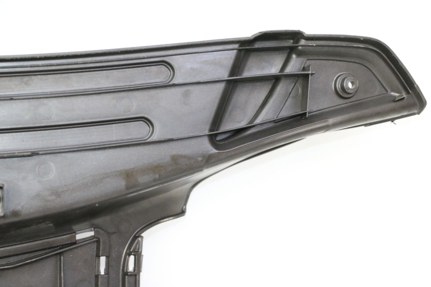 photo de MARCHE PIED PIAGGIO LXV 4T 50 (2009 - 2013) - Points de fixation