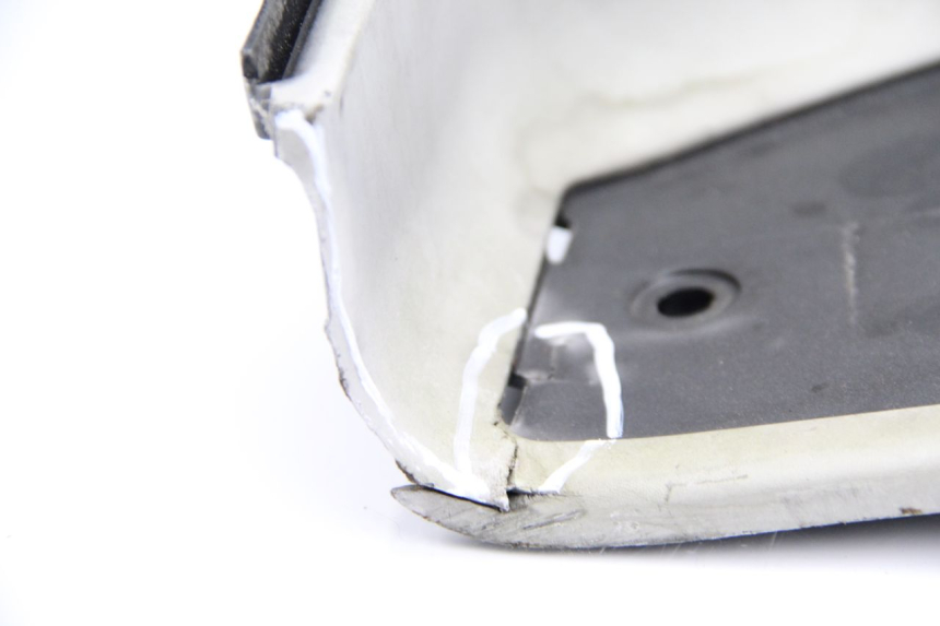 photo de MARCHE PIED PIAGGIO NEW TYPHOON 50 (2010 - 2017) - État de surface