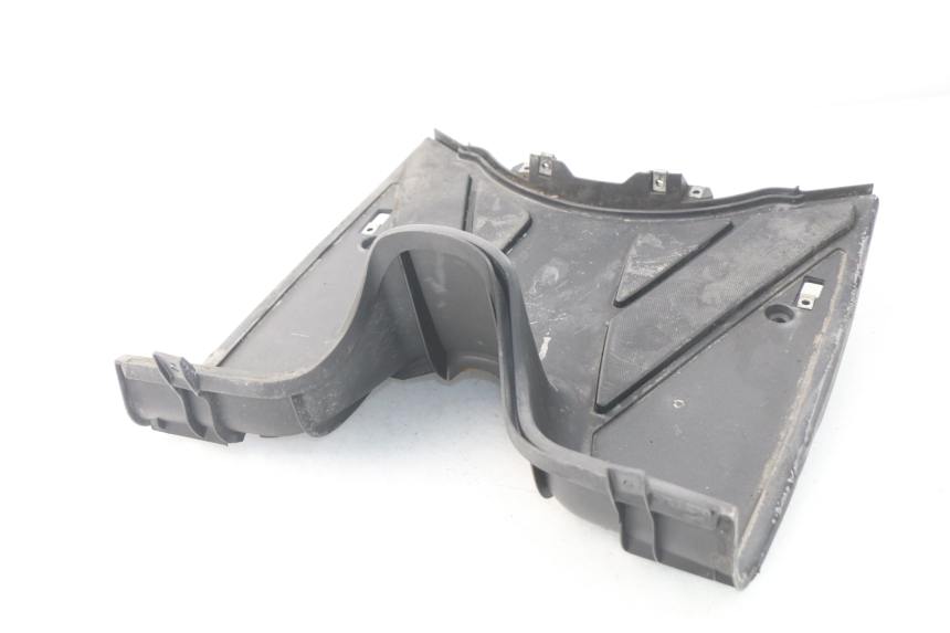 photo de MARCHE PIED PIAGGIO NEW TYPHOON 50 (2010 - 2017) - Gros plan technique