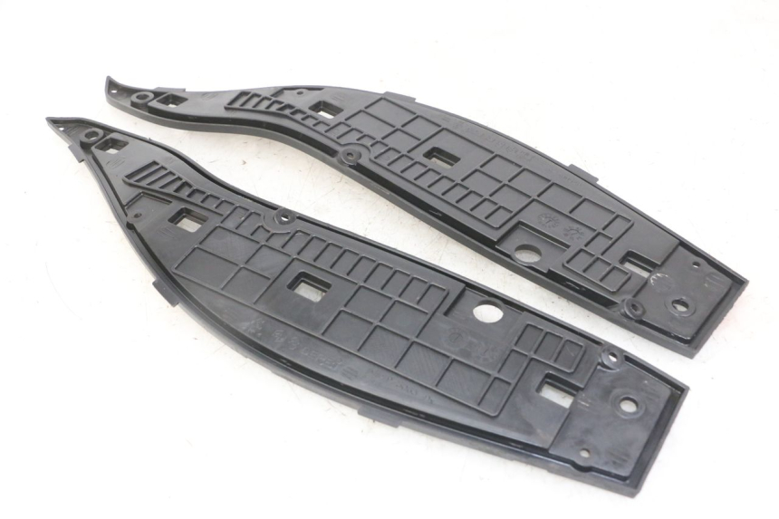 photo de MARCHE PIED GILERA NEXUS 125 (2009 - 2013) - Détail de la pièce