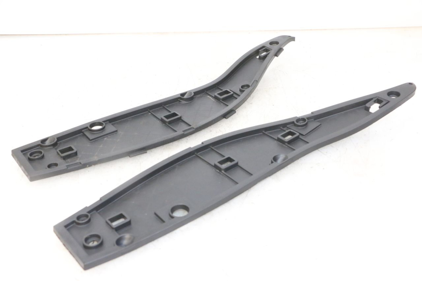 photo de MARCHE PIED GILERA NEXUS 125 (2009 - 2013) - Autre angle de vue