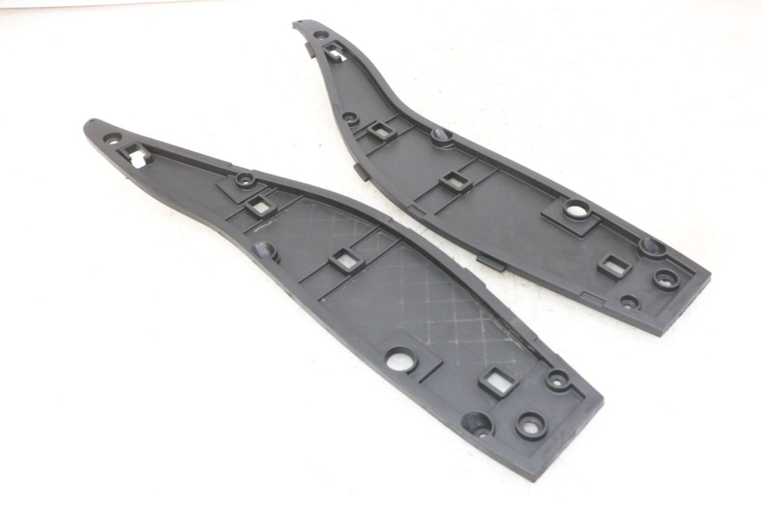 photo de MARCHE PIED GILERA NEXUS 125 (2009 - 2013) - Gros plan technique