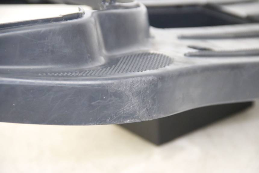 photo de MARCHE PIED JM MOTORS OLDIES 4T 50 (2010 - 2020) - Points de fixation