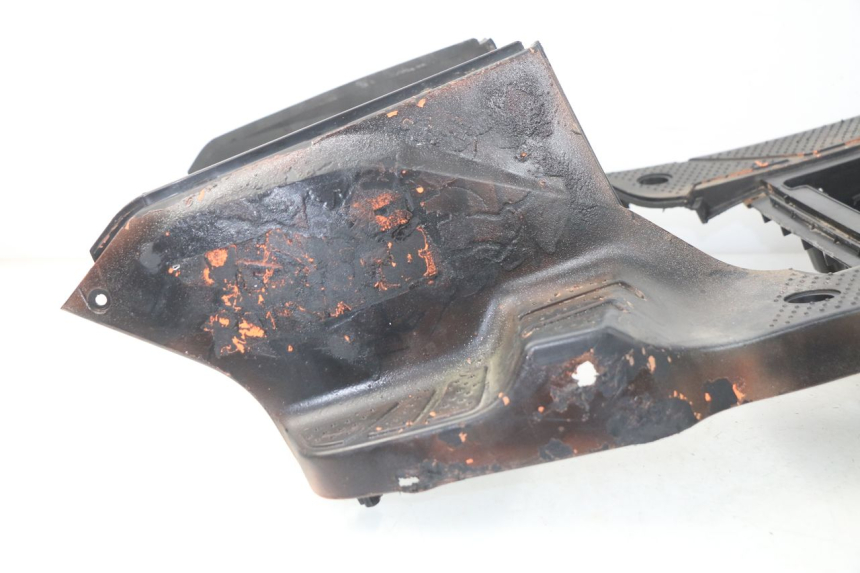 photo de MARCHE PIED SYM ORBIT 2 4T 50 (2008 - 2017) - État de surface