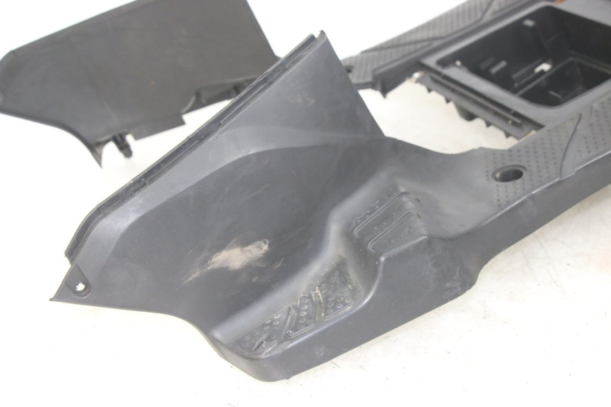 photo de MARCHE PIED SYM ORBIT 2 4T 50 (2018 - 2022) - Zoom composants