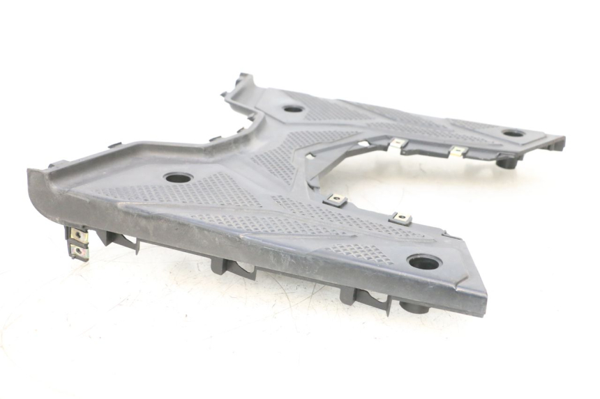 photo de MARCHE PIED SYM ORBIT III 3 4T 50 (2018 - 2021) - Points de fixation