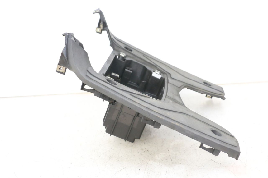 photo de MARCHE PIED PEUGEOT BELVILLE 125 (2017 - 2021) - Vue d’ensemble