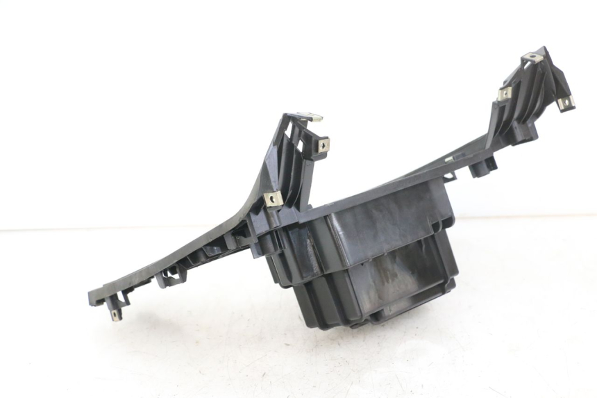 photo de MARCHE PIED PEUGEOT BELVILLE 125 (2017 - 2021) - État de surface