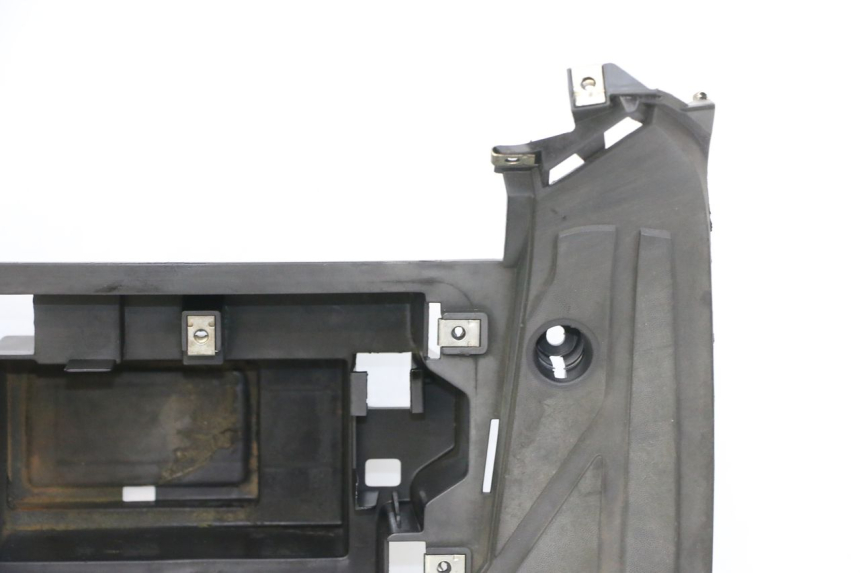 photo de MARCHE PIED PEUGEOT BELVILLE 125 (2017 - 2021) - Marquages et références