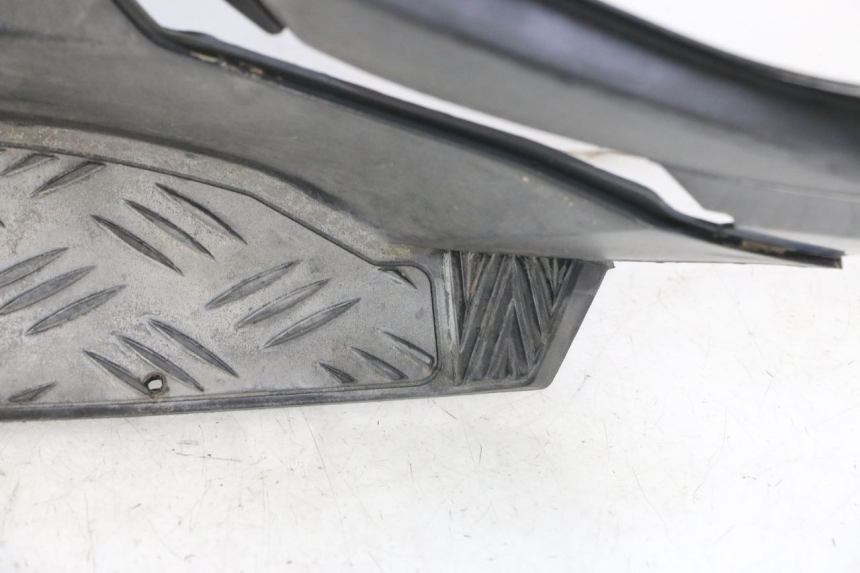 photo de MARCHE PIED PEUGEOT SPEEDFIGHT 3 LC 2T 50 (2009 - 2015) - Inspection visuelle