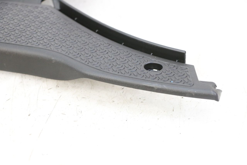 photo de MARCHE PIED PIAGGIO NRG POWER PUREJET 50 (2018 - 2021) - Zoom état d’usage