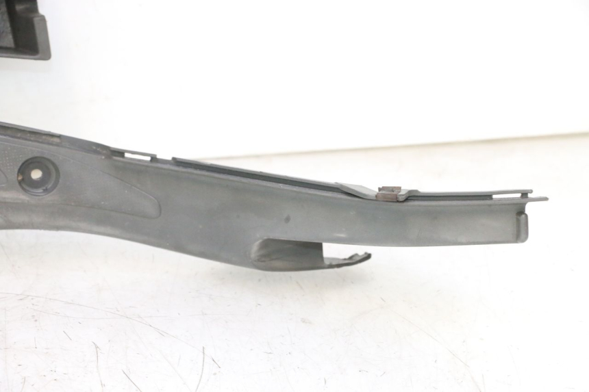 photo de MARCHE PIED HONDA SH 125 (2001 - 2003) - Zoom état d’usage