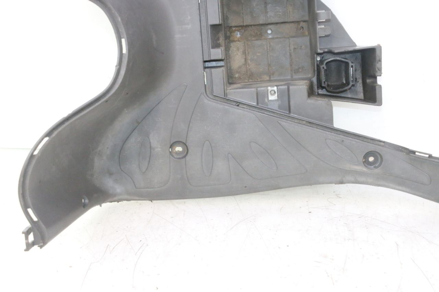 photo de MARCHE PIED HONDA SH 125 (2001 - 2003) - Autre angle de vue