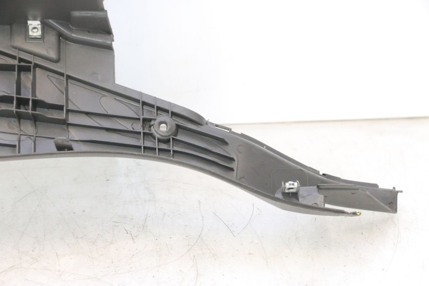 photo de MARCHE PIED HONDA SH 125 (2001 - 2003) - Marquages et références