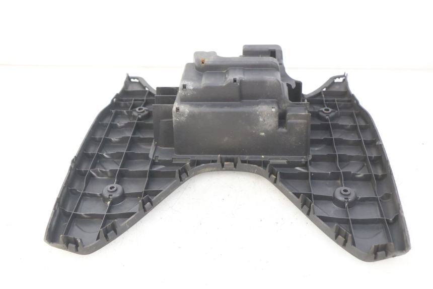 photo de MARCHE PIED SUZUKI SIXTEEN 125 (2008 - 2010) - Zoom état d’usage