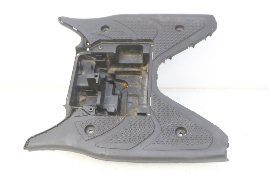 photo de MARCHE PIED SUZUKI SIXTEEN 125 (2008 - 2010) - Vue d’ensemble