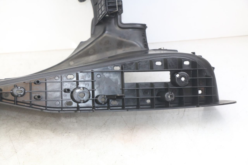 photo de MARCHE PIED MBK SKYCRUISER 125 (2010 - 2013) - Points de fixation