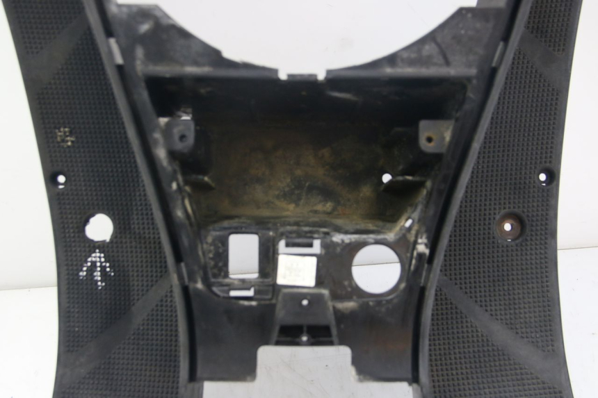 photo de MARCHE PIED MBK SKYLINER 125 (1998 - 2001) - Zoom état d’usage