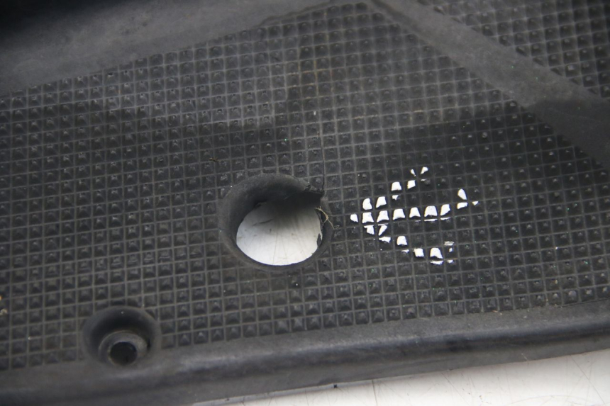 photo de MARCHE PIED MBK SKYLINER 125 (1998 - 2001) - Marquages et références