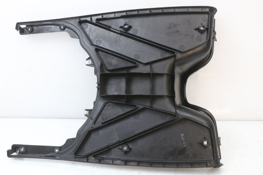 photo de MARCHE PIED APRILIA SR 2T 50 (2018 - 2022) - Gros plan technique