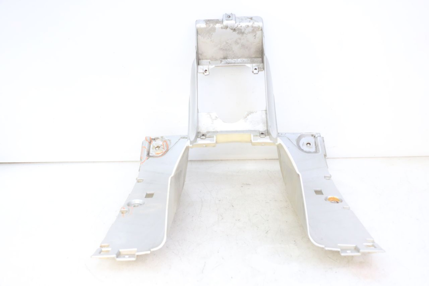 photo de MARCHE PIED PIAGGIO SUPER LX 125 (2000 - 2003) - Zoom composants