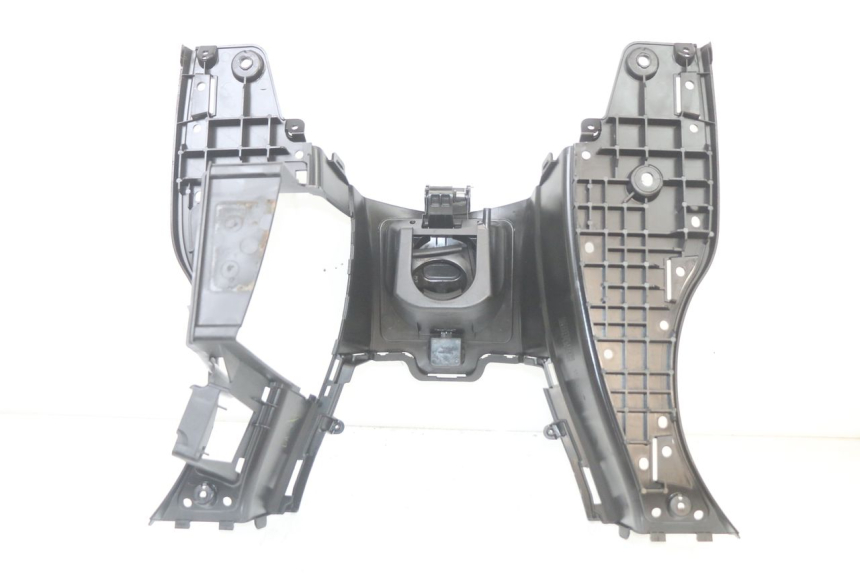 photo de MARCHE PIED SUZUKI BURGMAN 125 (2018 - 2021) - Points de fixation