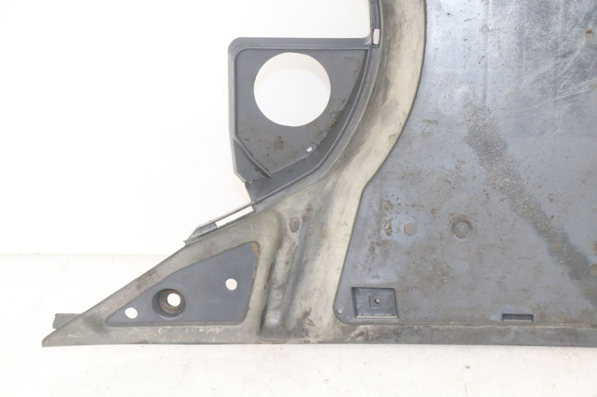 photo de MARCHE PIED PEUGEOT SV 125 (1991 - 1994) - État de surface