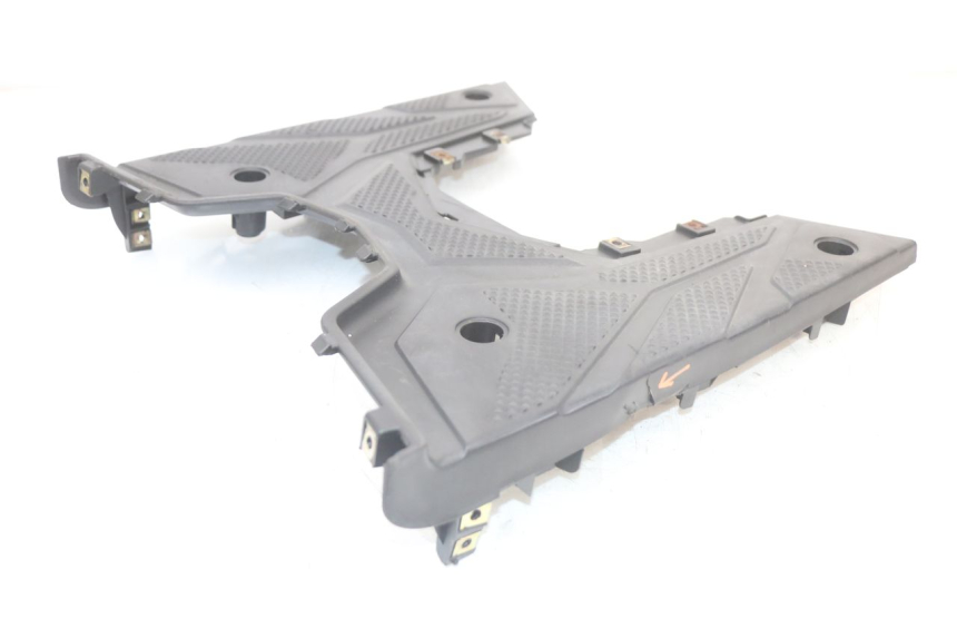 photo de MARCHE PIED SYM ORBIT III 3 4T 50 (2018 - 2021) - Gros plan technique