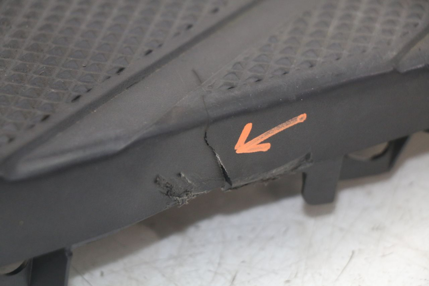 photo de MARCHE PIED SYM ORBIT III 3 4T 50 (2018 - 2021) - Vue d’ensemble