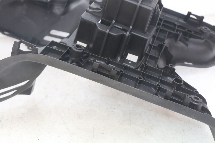 photo de MARCHE PIED SYM SYMPHONY 125 (2009 - 2015) - Autre angle de vue