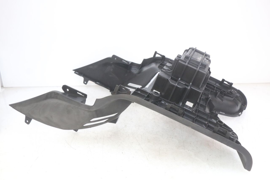 photo de MARCHE PIED SYM SYMPHONY 125 (2009 - 2015) - Gros plan technique